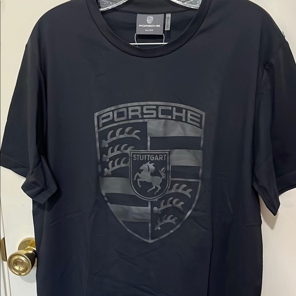 Men's Black T-Shirt - Picture 1 of 5